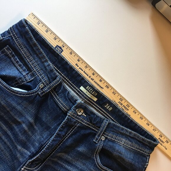 Reclaim Jeans Mens Size 36 Relaxed Fit Dark Wash Fade Whiskering - Picture 7 of 13